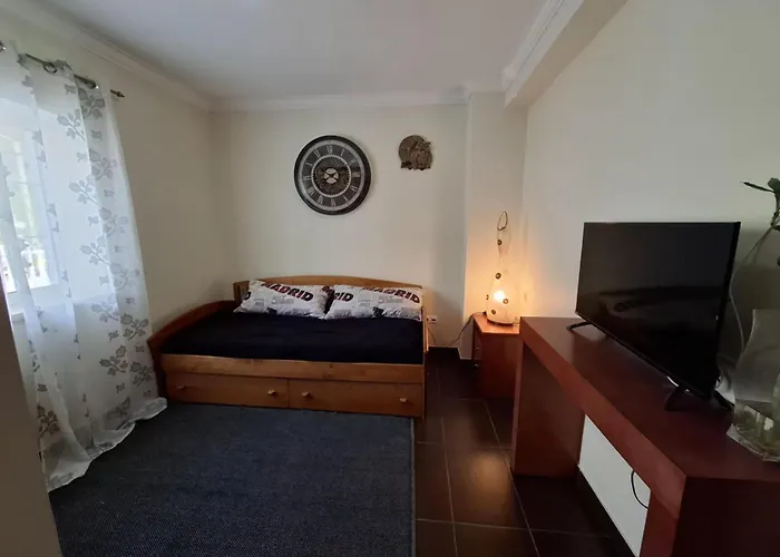 Guesthouse, Ap Verissimo Affittacamere 4*